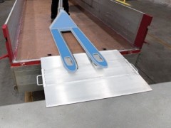 Přejezdová rampa MS0302TL/875/1250 max. nosnost 2510 kg