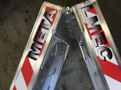 Hliníková nájezdová rampa 187510 (3)